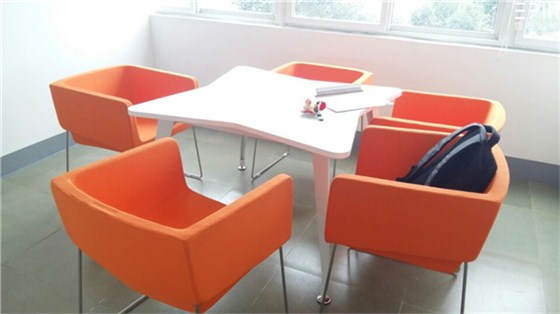 沐鸣2色彩缤纷办公家具