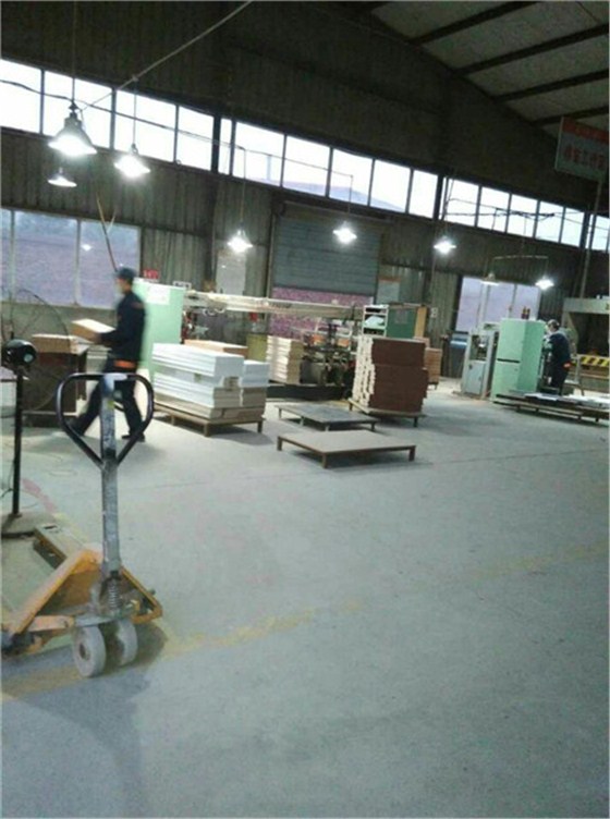 南京办公家具赢咖8生产车间