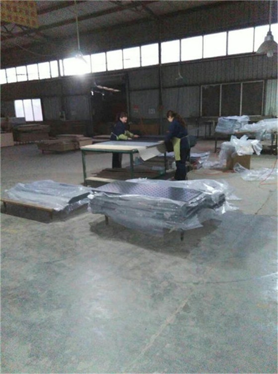 钢木办公家具赢咖8生产车间