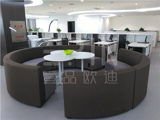 赢咖8定制沙发洽谈台