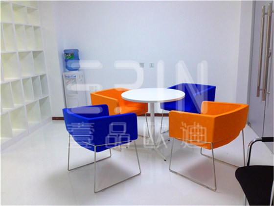 东方灵盾洽谈桌椅组合-南京办公家具公司沐鸣2案例赏析