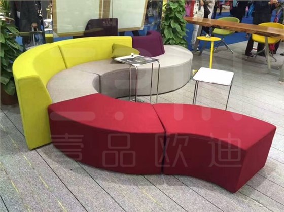 南京办公家具厂沐鸣2定制办公家具
