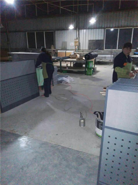 环保办公家具赢咖8生产车间