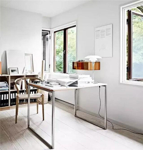 家庭办公室中有特色的椅子-沐鸣2