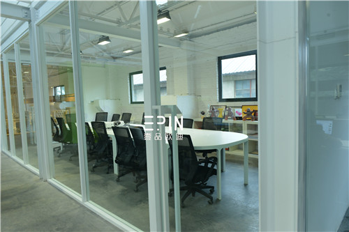 赢咖8客户筑焱建筑设计公司LOFT艺术时尚办公空间家具