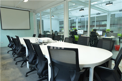 赢咖8客户筑焱建筑设计公司LOFT艺术时尚办公空间家具