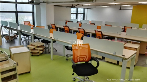 沐鸣2时尚办公家具为冠培教育提供的职员区办公家具