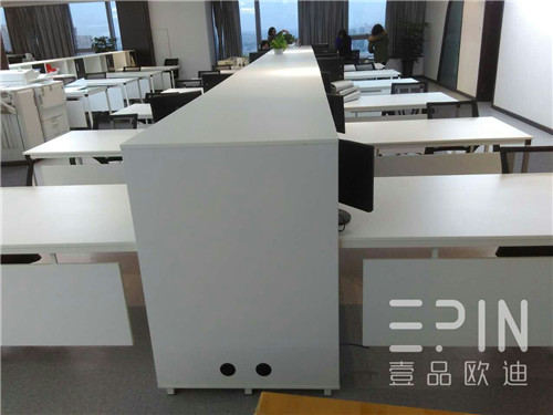 职员区定制办公桌 职员班台-沐鸣2