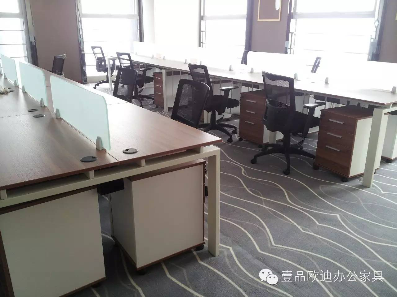 实现一个空间多种用途——赢咖8定制工程案例