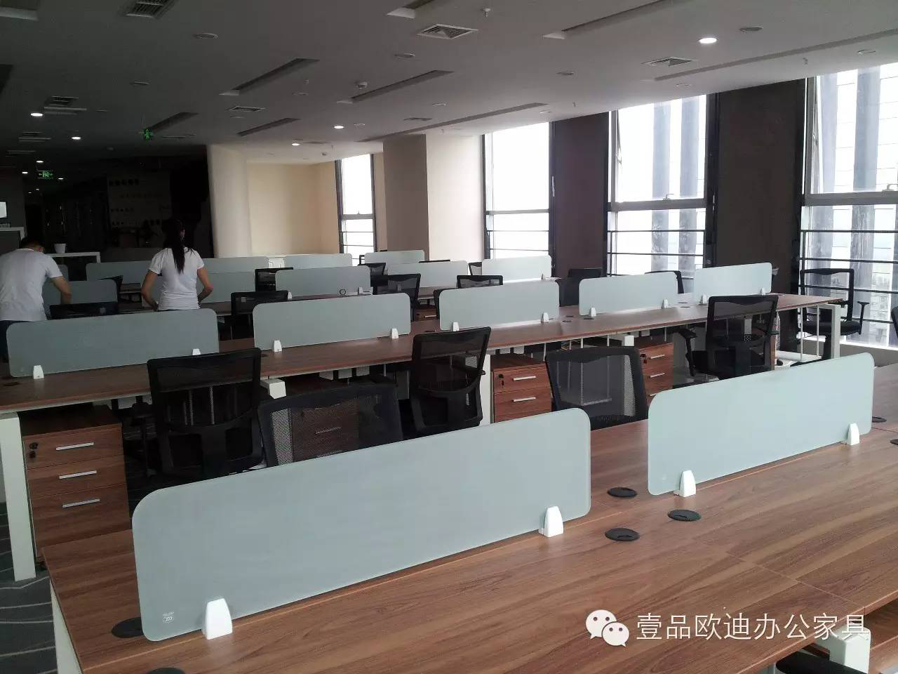 实现一个空间多种用途——赢咖8定制工程案例