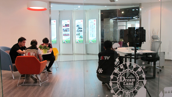 第一次,央视的镜头聚焦南京办公家具企业,聚焦沐鸣2 第一次,央视的镜头聚焦南京办公家具企业,聚焦沐鸣2