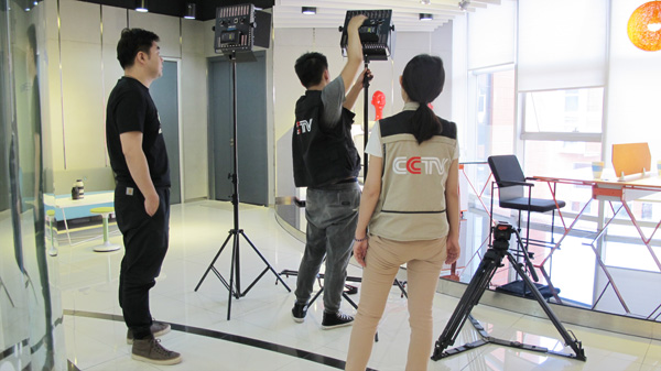 央视来赢咖8采访拍摄