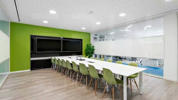 你那么美能容忍你的办公空间太丑吗？