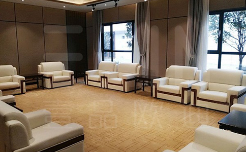 南京选择定制办公家具有哪些优势?